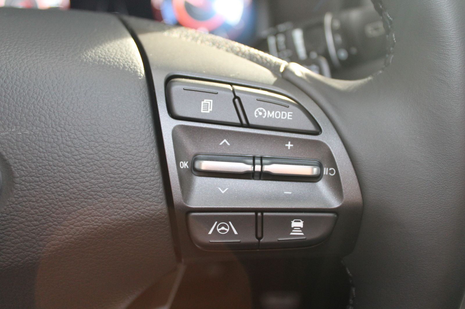 Fahrzeugabbildung Hyundai Kona ELEKTRO 100kW FACELIFT Select-Paket
