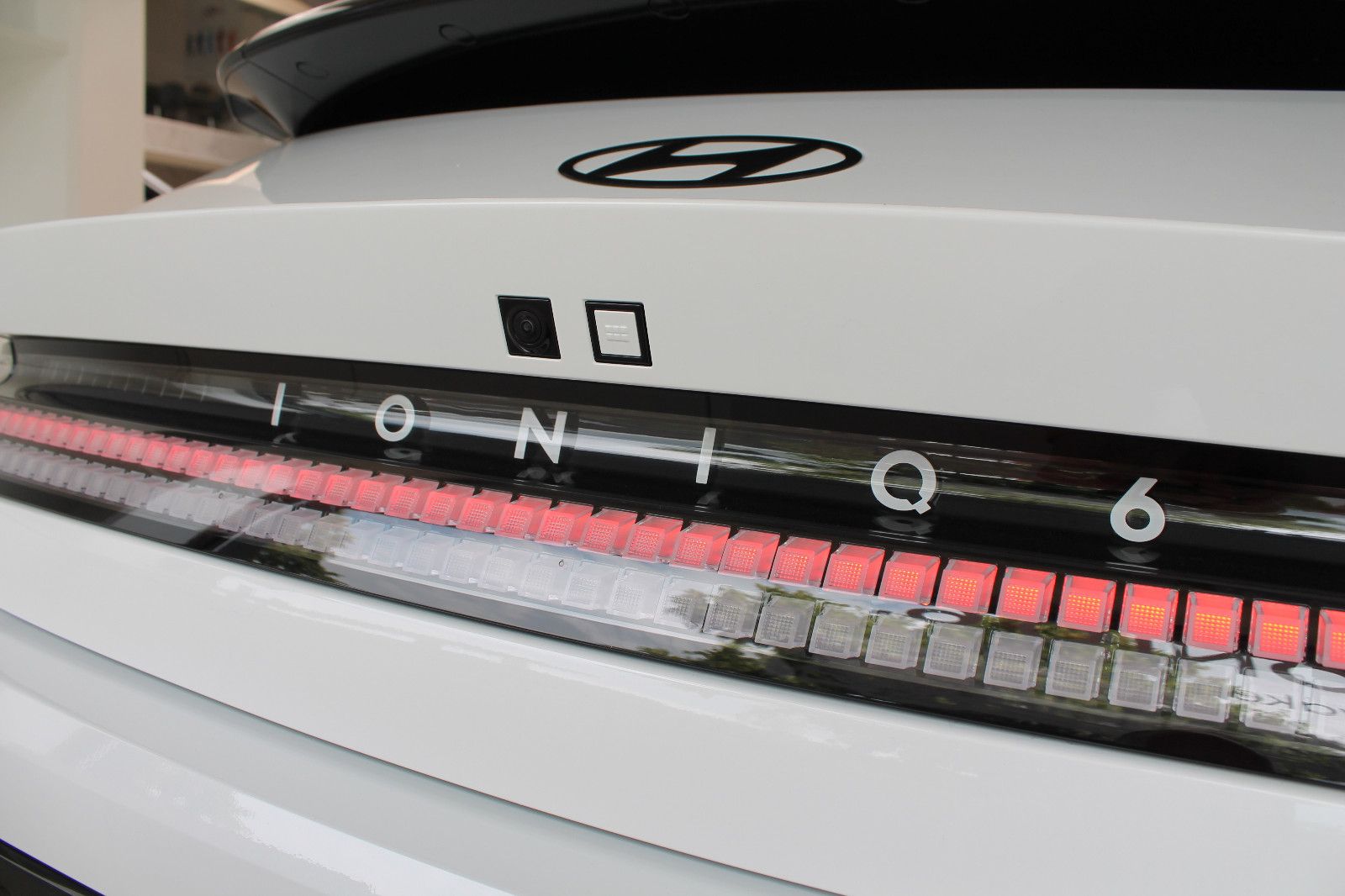 Fahrzeugabbildung Hyundai IONIQ 6 77,4kWh First Edition Uniq 4WD