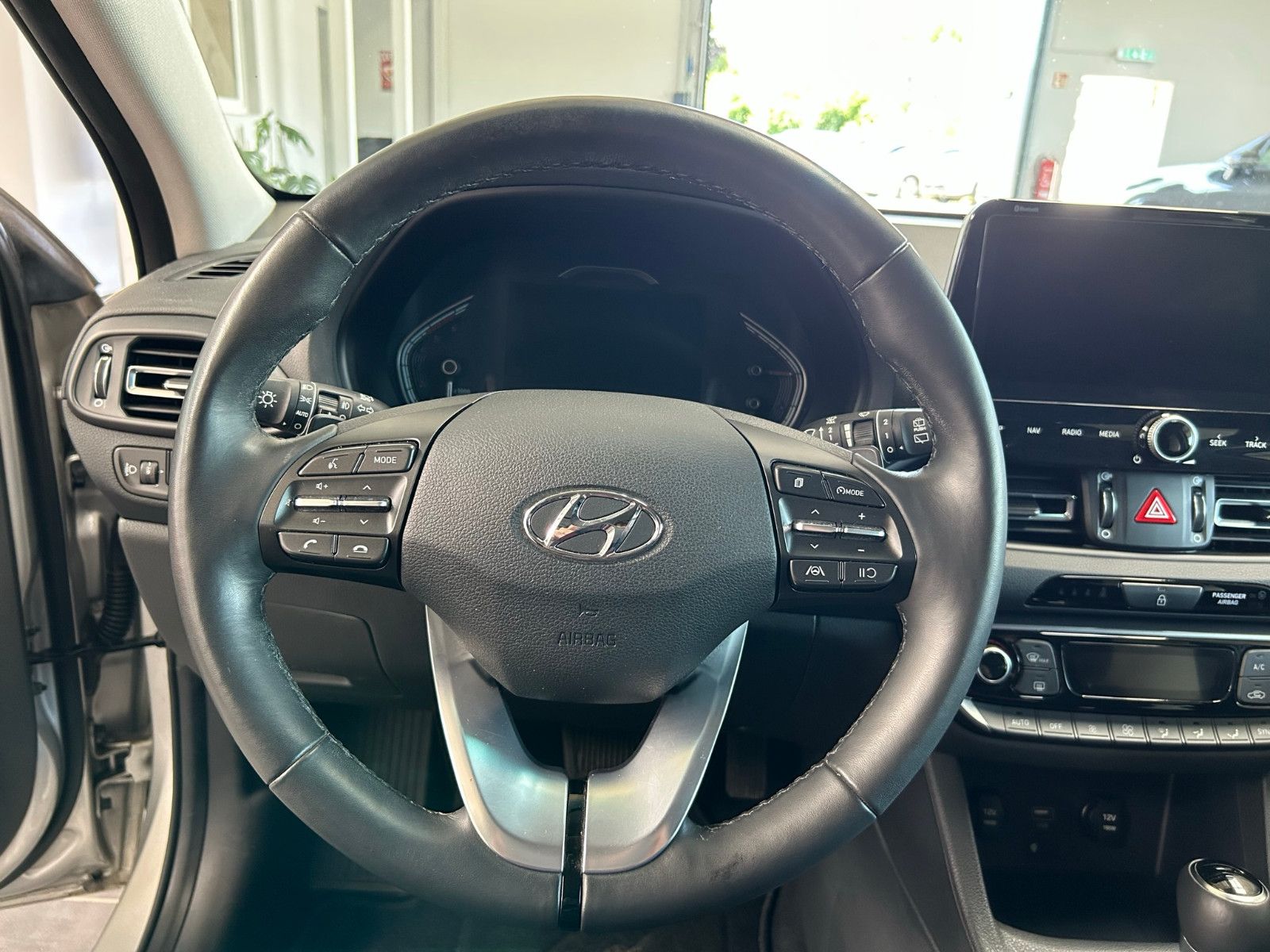 Fahrzeugabbildung Hyundai i30 1.6 CRDi Kombi 7DCT Intro