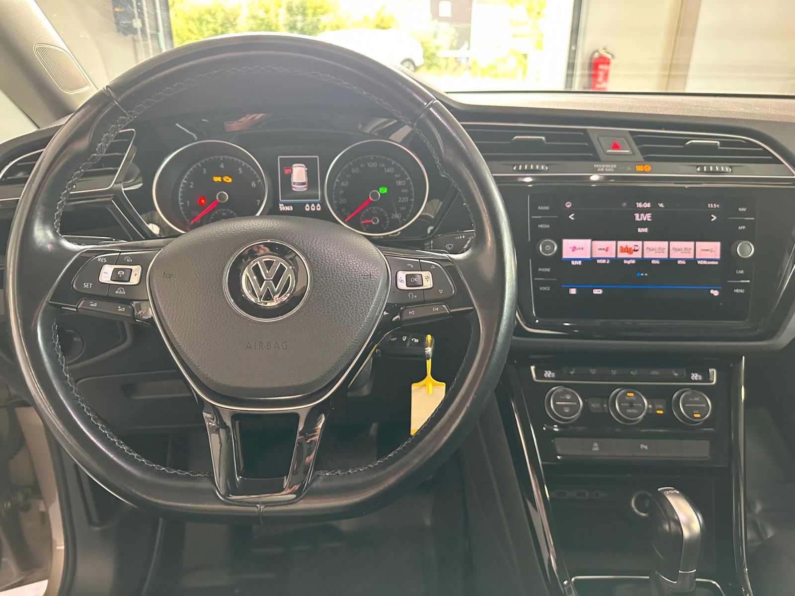 Fahrzeugabbildung Volkswagen Touran Highline BMT/Start-Stopp
