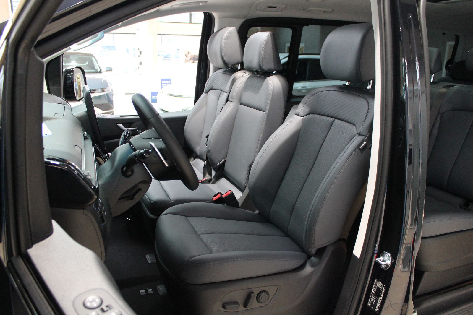 Fahrzeugabbildung Hyundai Staria 2.2 CRDi Prime 9-Sitzer Automatik 4WD