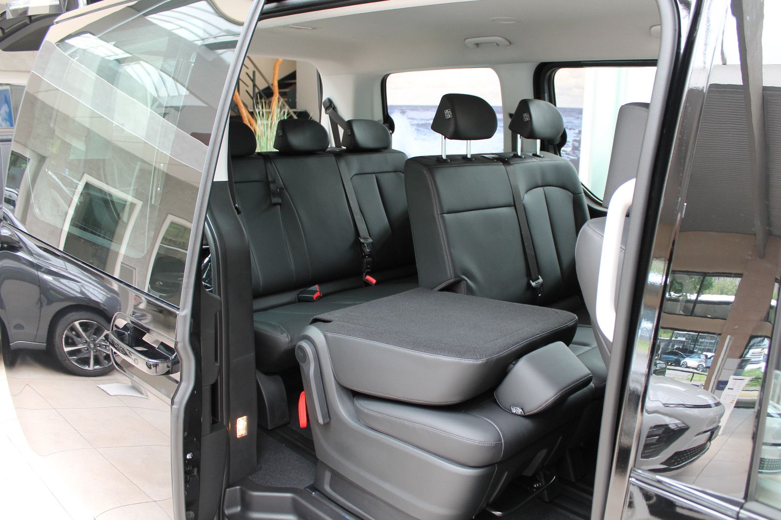 Fahrzeugabbildung Hyundai Staria 2.2 CRDi Trend 9-Sitzer Automatik 4WD